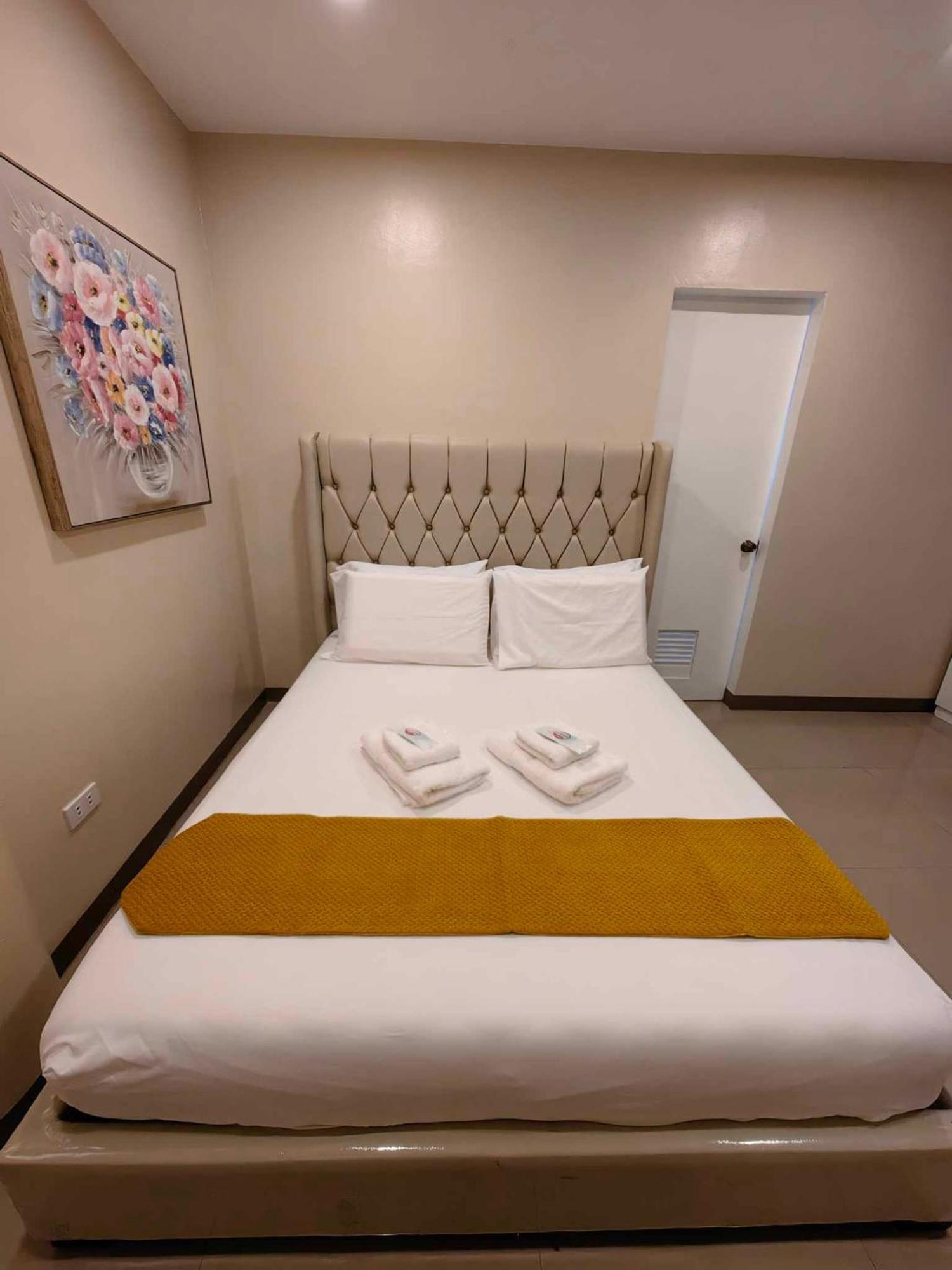 Primerose Residences - Near Mactan-Cebu International Airport Мактан Экстерьер фото
